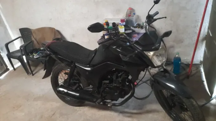 moto 2016 atrasada 4200