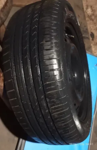 Roda e pneu novo aro 15 Nissan 