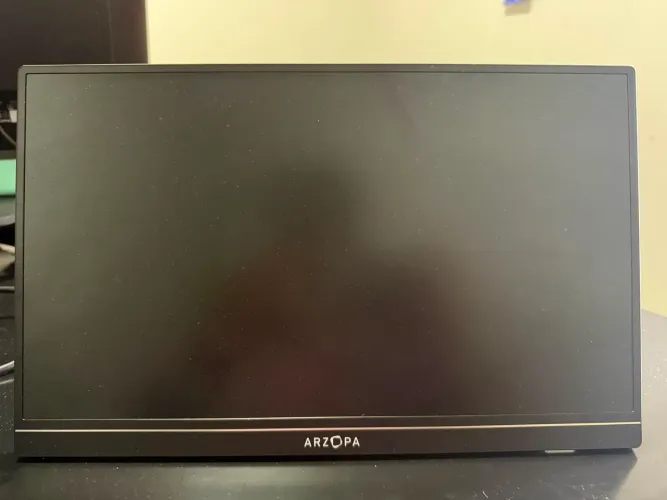 monitor portátil ARZOPA A1 de 15,6" Full HD.