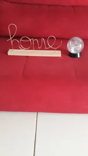 Vendo a palavra love e uma bola por 100 reais 