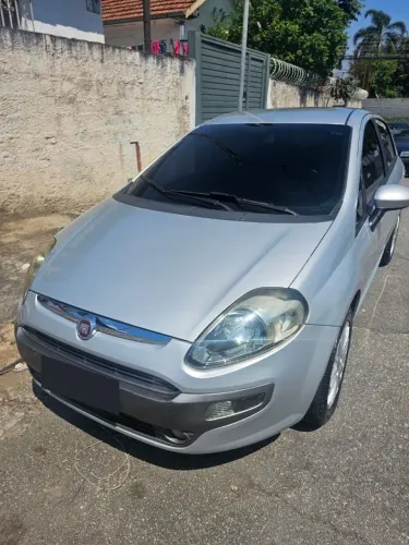 Fiat Punto Essence 1.6 Flex 16V 5P 2016