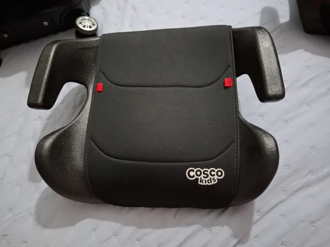 Vendo acento infantil para carro 40$ - nao entrego