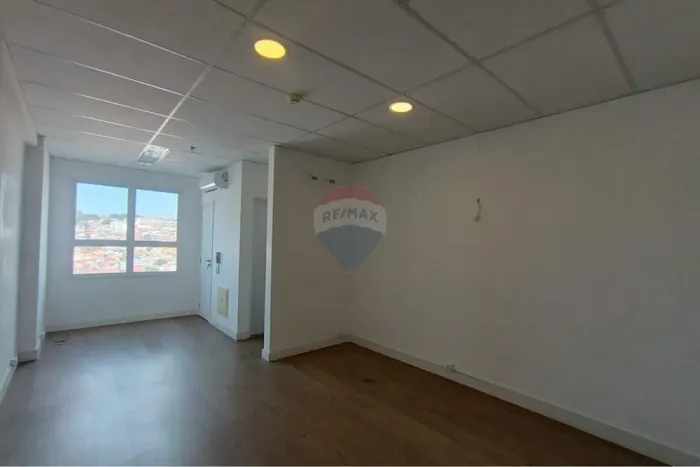 SALA COMERCIAL PRONTA COM AR CONDICIONADO E VAGA DE GARAGEM NO BOULEVARD JACAREÍ