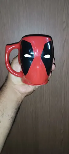 Caneca Zona Criatividade Deadpool 