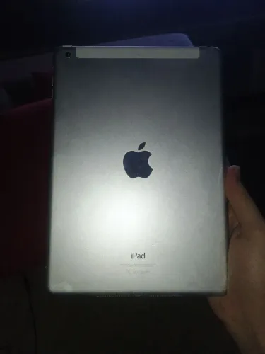 IPad AIR (A1475) USADO em perfeito estado 