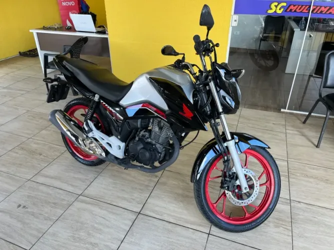 Honda CG 160 TITAN EDIÇÃO ESPECIAL 40 ANOS.