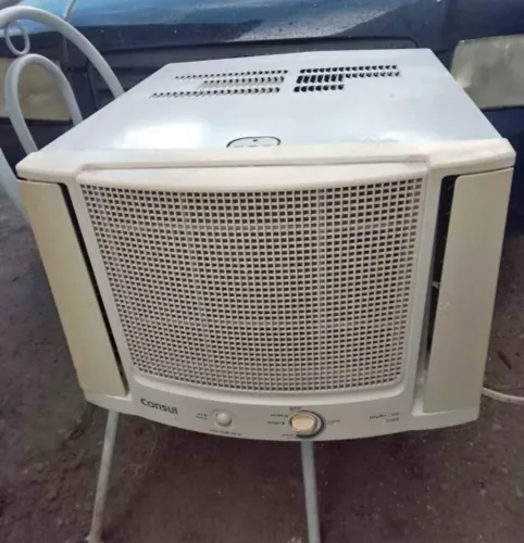 Ar condicionado de janela Consul 10 mil BTUs gelando muito com garantia 