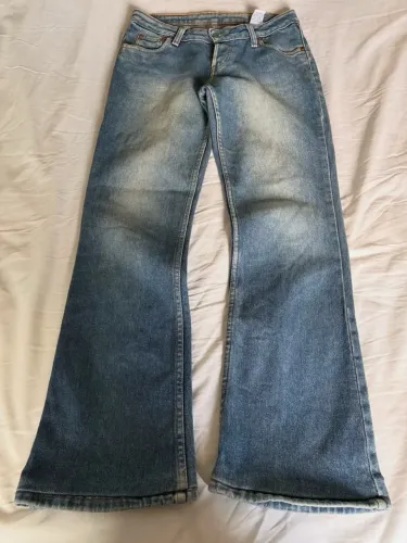 Levis bootcut jeans