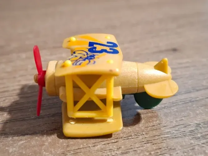 Miniatura Rara Avião de Corrida Amarelo #23 - Kinder Ovo Antigo