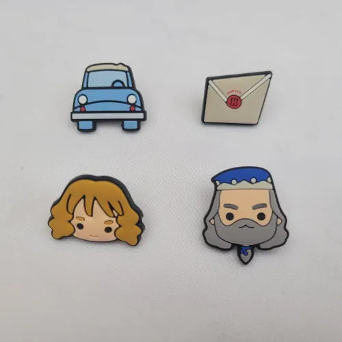 Pin, broches Harry Potter cacau show