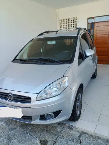Fiat Idea Attractive 1.4 Fire Flex 8V 5P 2011