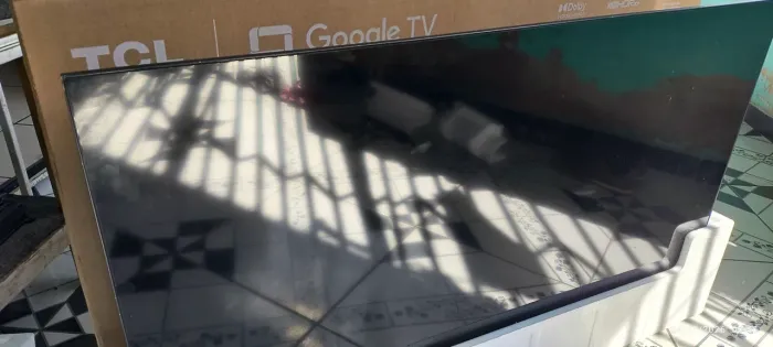 Tv 50 polegadas Philips smart, com defeito na tela, só sai o som