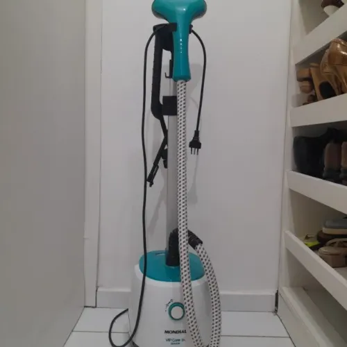Passadeira de roupas a Vapor Mondial
