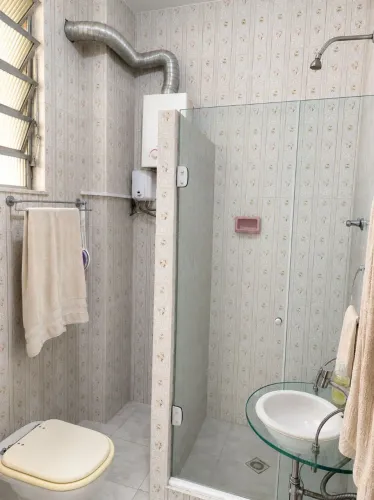 Vendo vidros de box com 85 cm largura