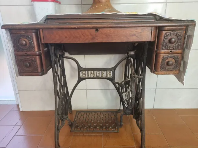 Maquina de costura Singer