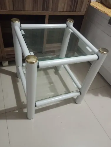 Criado mudo com tampa de vidro, 45×50
