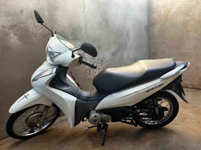 HONDA BIZ 110i ES 2019 - R$ 12.000,00 (aceito proposta)