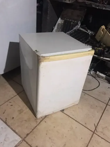 Frigobar cônsul. $320