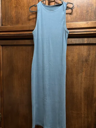 vestido azul claro