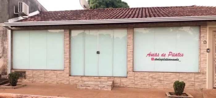 Casa e salão comercial