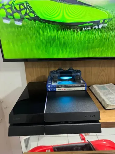 Sony Playstation 4 (PS4)