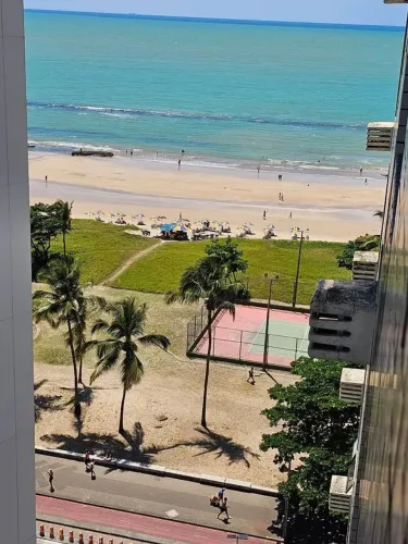 Desfrute a paz em morar de frente para o mar