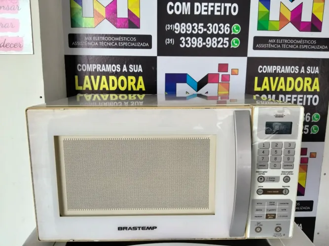 Microondas Brastemp 30 litros funcionando perfeitamente com garantia de 3 meses