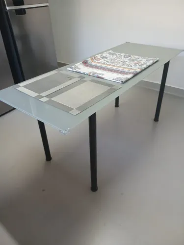 Mesa 6 cadeiras tampo vidro 