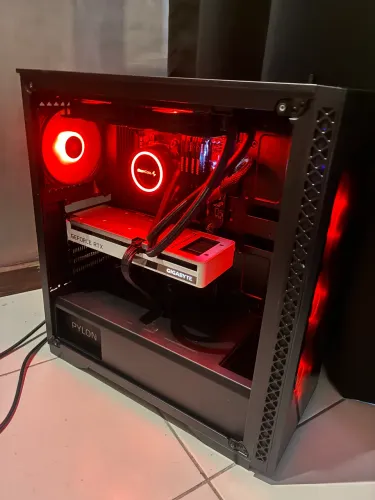 PC GAMER ( pra vender logo!)