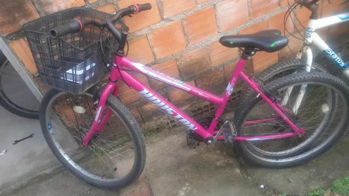 Bicicleta Aro 24 Feminina com Cestinha