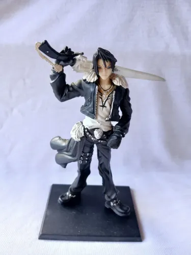 SQUAL FINAL FANTASY 8