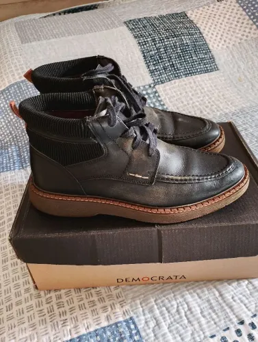 VENDO BOTA DEMOCRATA 