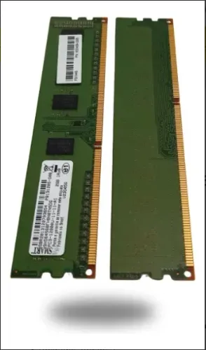 Kit 2 memória de 2GB DDR3 cada Smart PC3-10600U