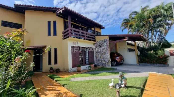 Casa à venda Rua Itamirim, Itacorubi - Florianópolis