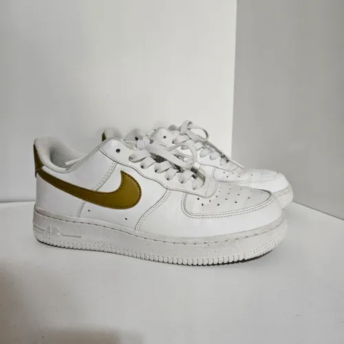 Air force 1 branco e dourado