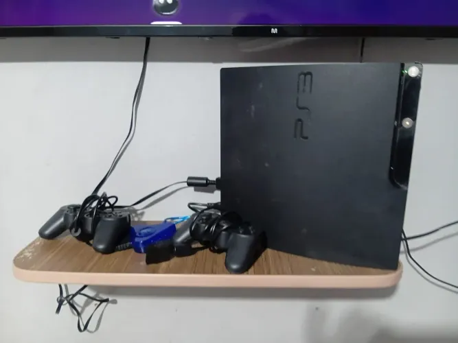 Vendo ou troco ps3 desbloqueado