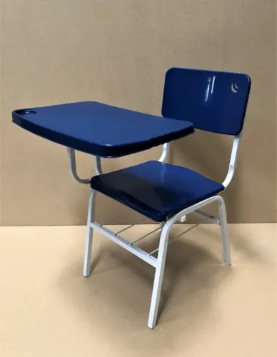 Cadeira Univ. Frontal Polipropileno - R$ 259,00