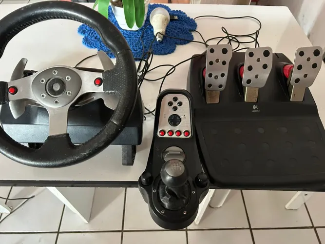Logitech G25