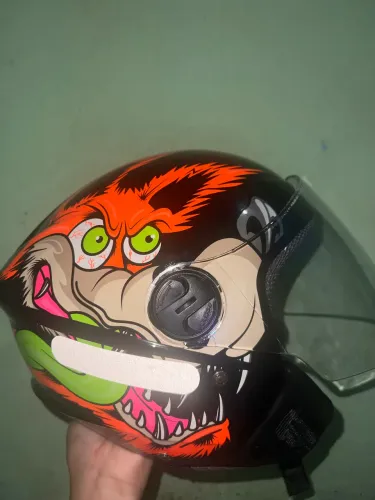 Capacete á venda ótimo preço