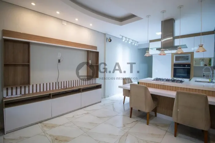 Casa para locação em Jardim Sao Guilherme, Sorocaba-SP: 2 quartos, 1 suíte, 2 salas, 3 ban