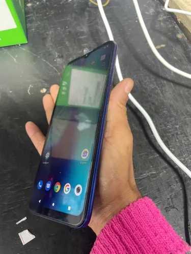 Moto g8 power lite