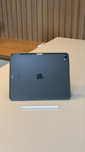iPad Pro m4 13 256 gb com celular + Pencil pro original