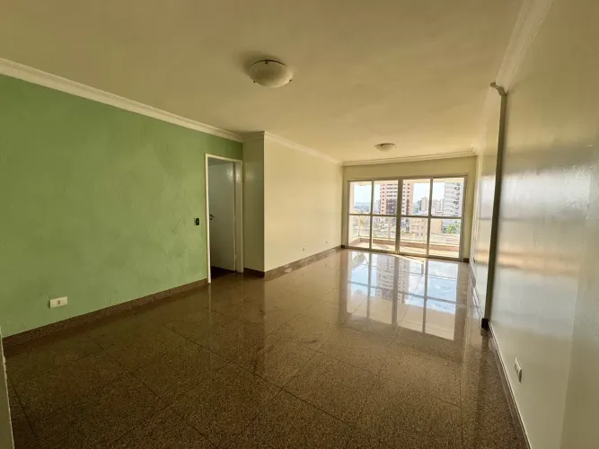 Apartamento no Setor Oeste  3 Quartos