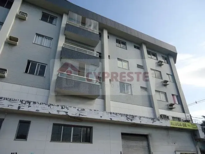 Apartamento com 3 Quartos para aluguel, 90m²
