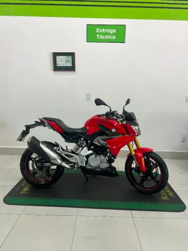 BMW G310 R