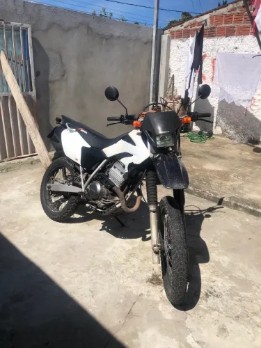 Tornado 250 troco em carro 