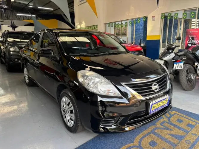 Nissan Versa SV 1.6 16V Flexstart 4P Mec. 2014