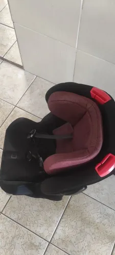 Cadeirinha reclinável para carro