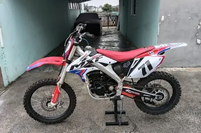 Moto trilha toda revisada