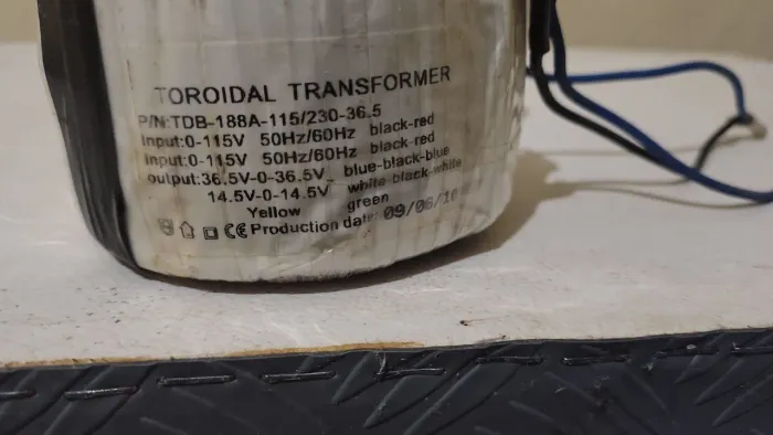 Transformador simétrico toroidal+35v -35v